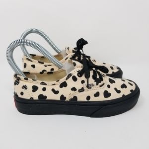 Vans Authentic Girls Heart Cow Print Sz 1.5